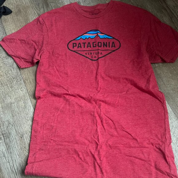 Patagonia XS slim fit tee - Picture 1 of 5